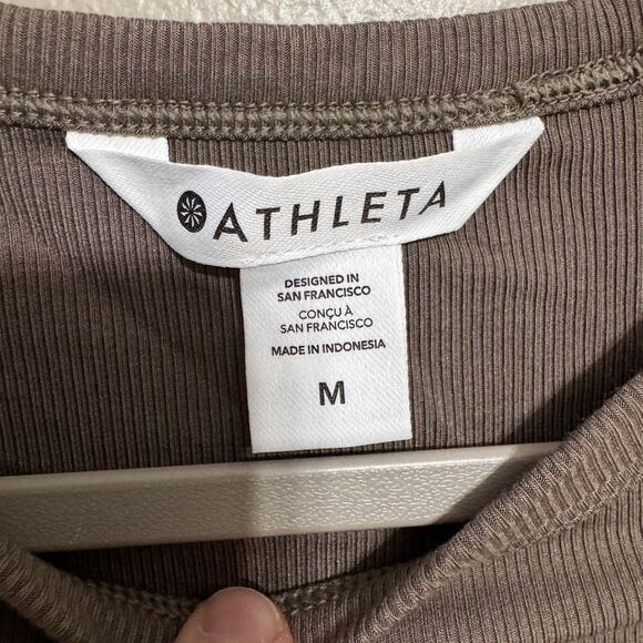 Athleta Signature Rib Crop Tee green brown size medium - Picture 5 of 7